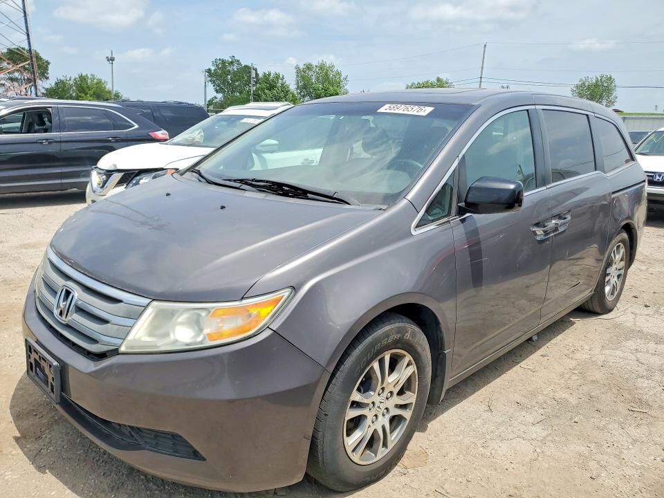 2013 HONDA Odyssey
