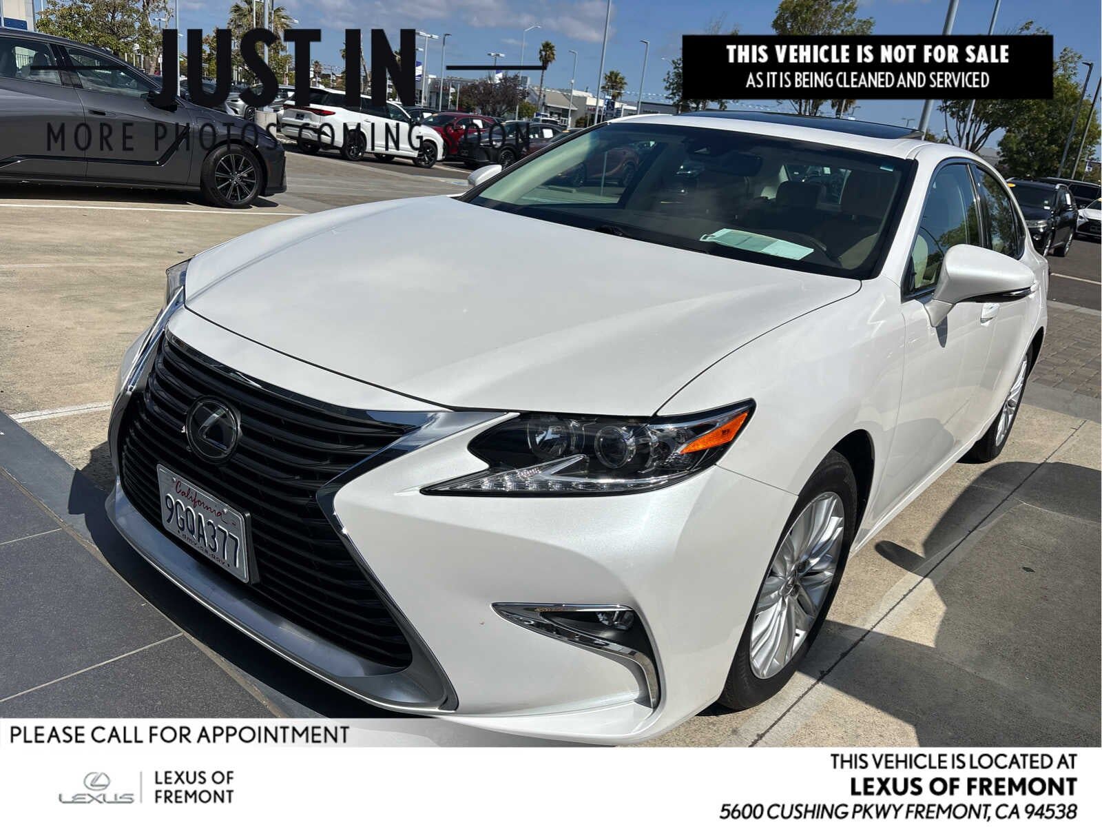 2017 LEXUS ES