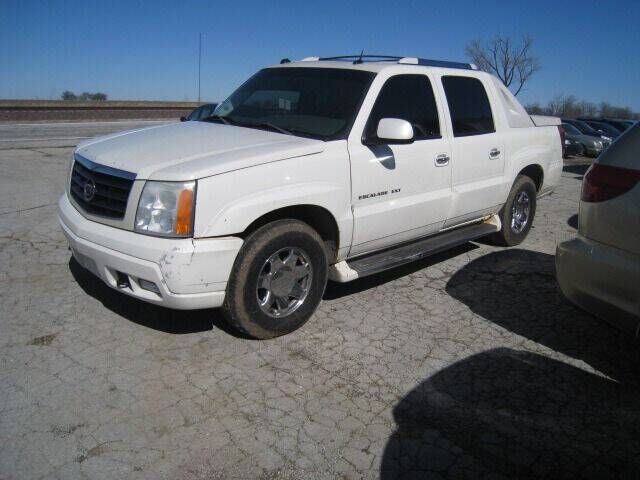 2004 CADILLAC Escalade