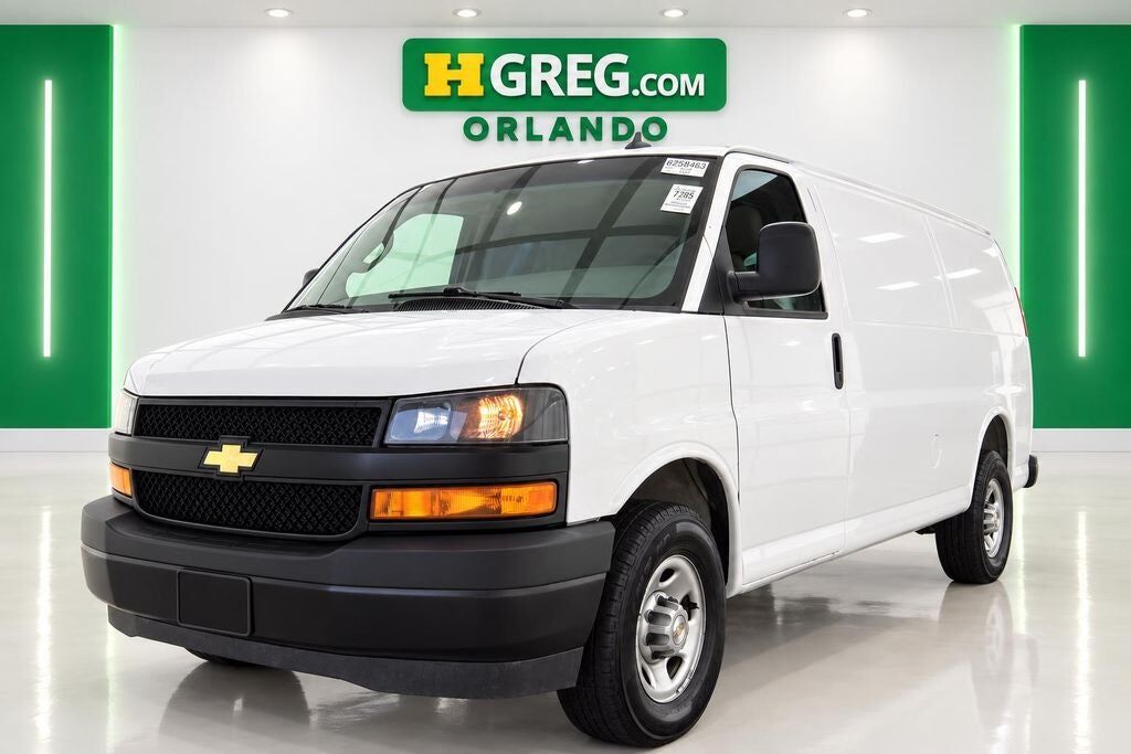 2023 CHEVROLET Express