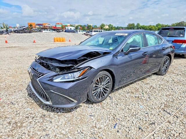 2022 LEXUS ES