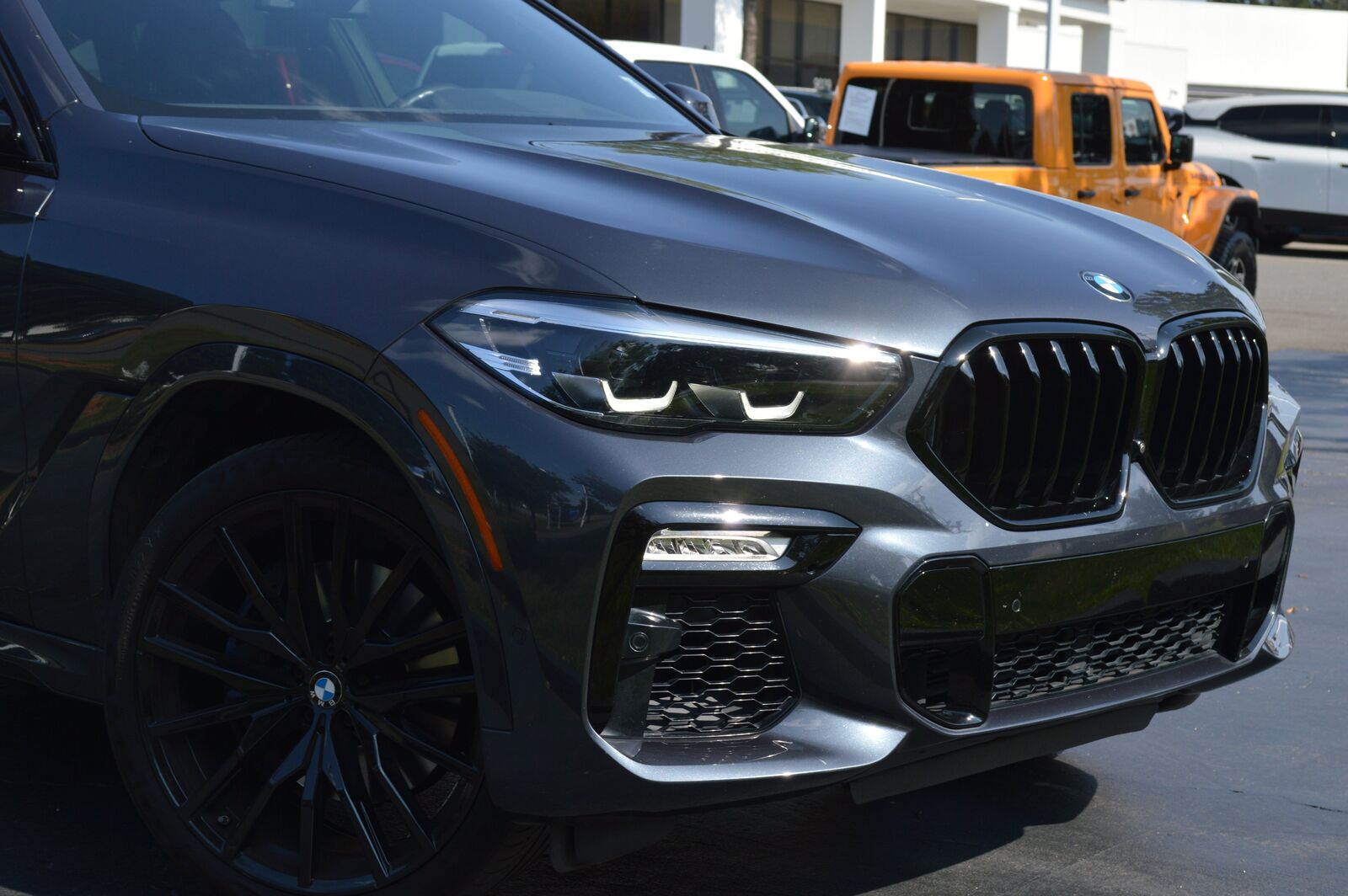 2021 BMW X6