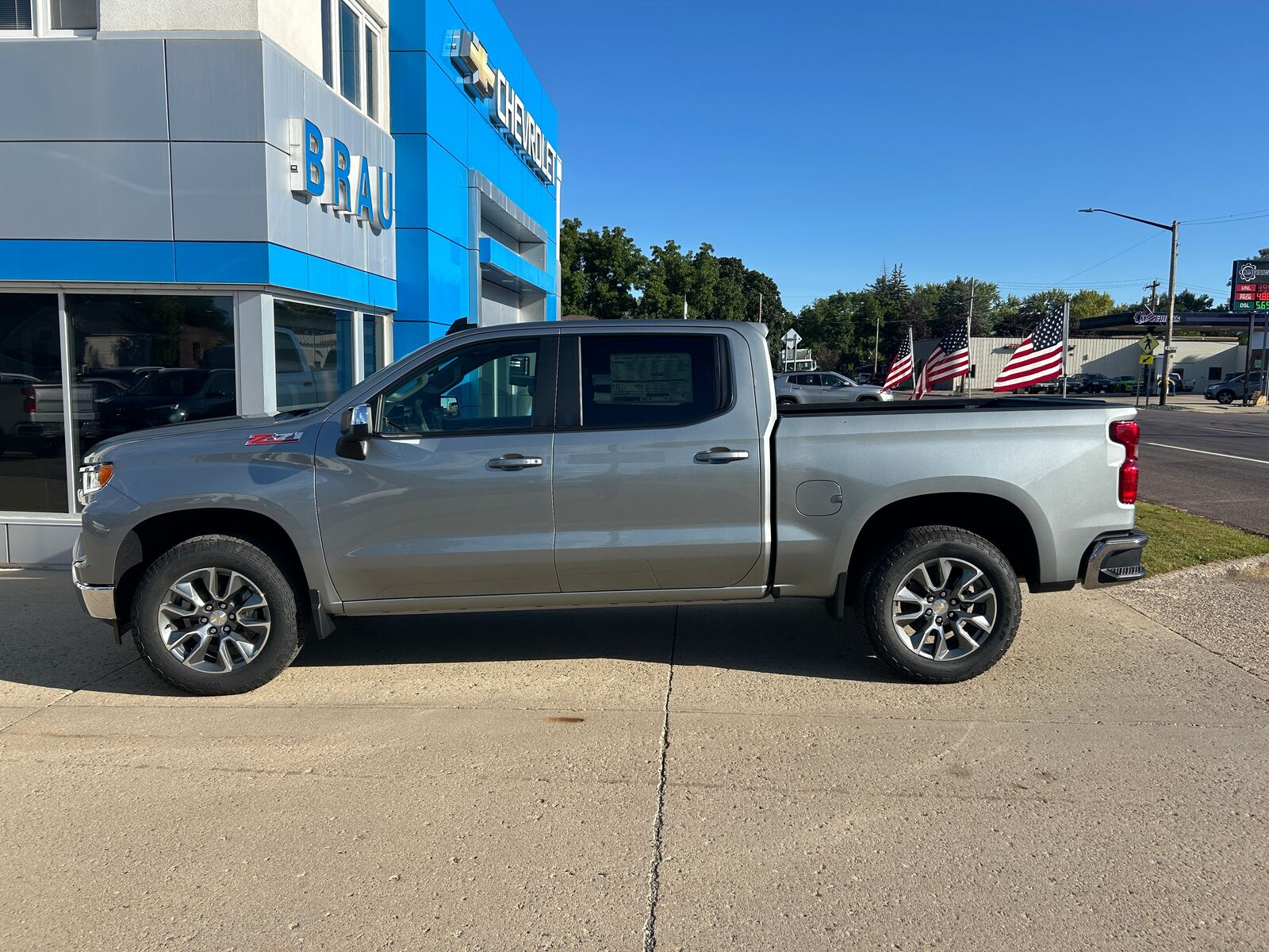 2026 CHEVROLET Silverado