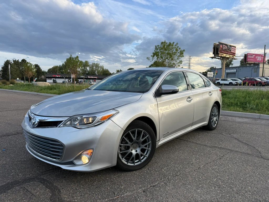 2013 TOYOTA Avalon