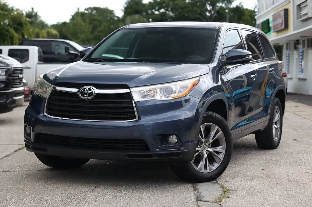 2014 TOYOTA Highlander
