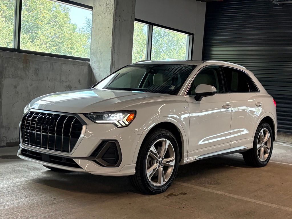 2022 AUDI Q3