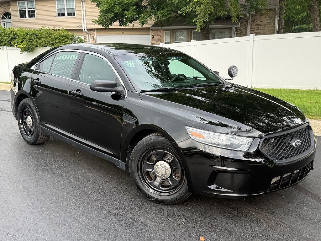 2013 FORD Taurus