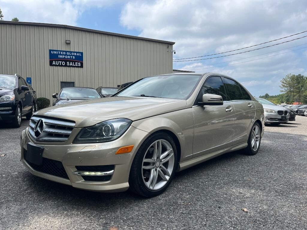 2012 MERCEDES-BENZ C-Class