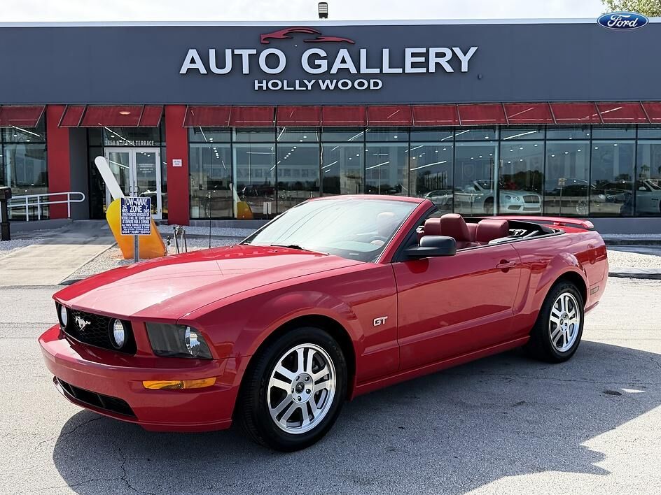 2005 FORD Mustang