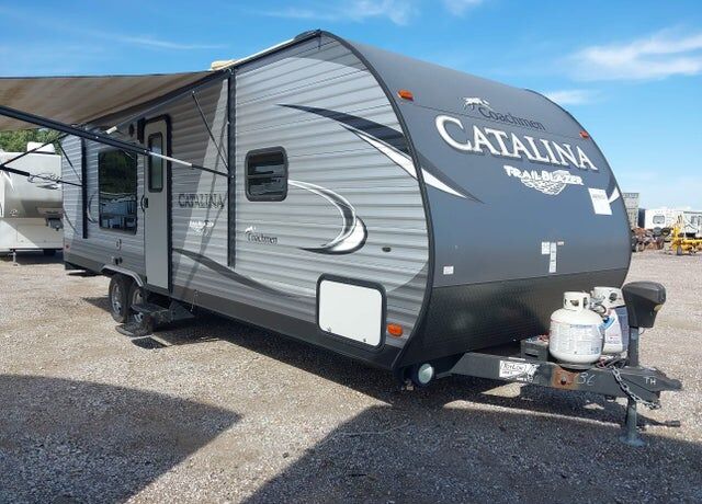 2017 FOREST RIVER Catalina
