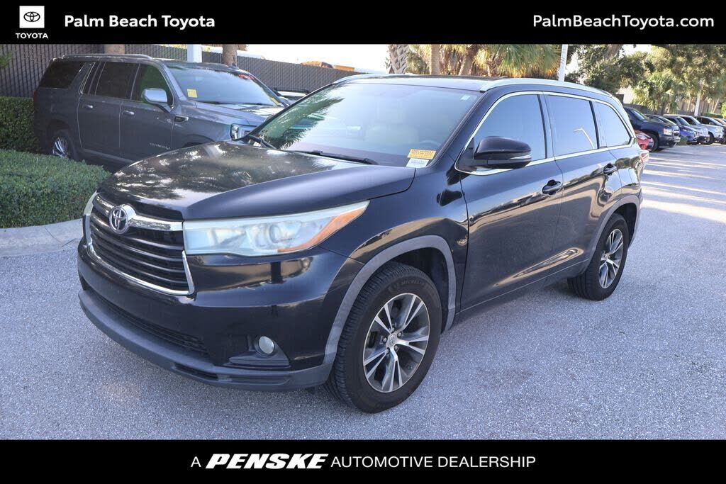2015 TOYOTA Highlander