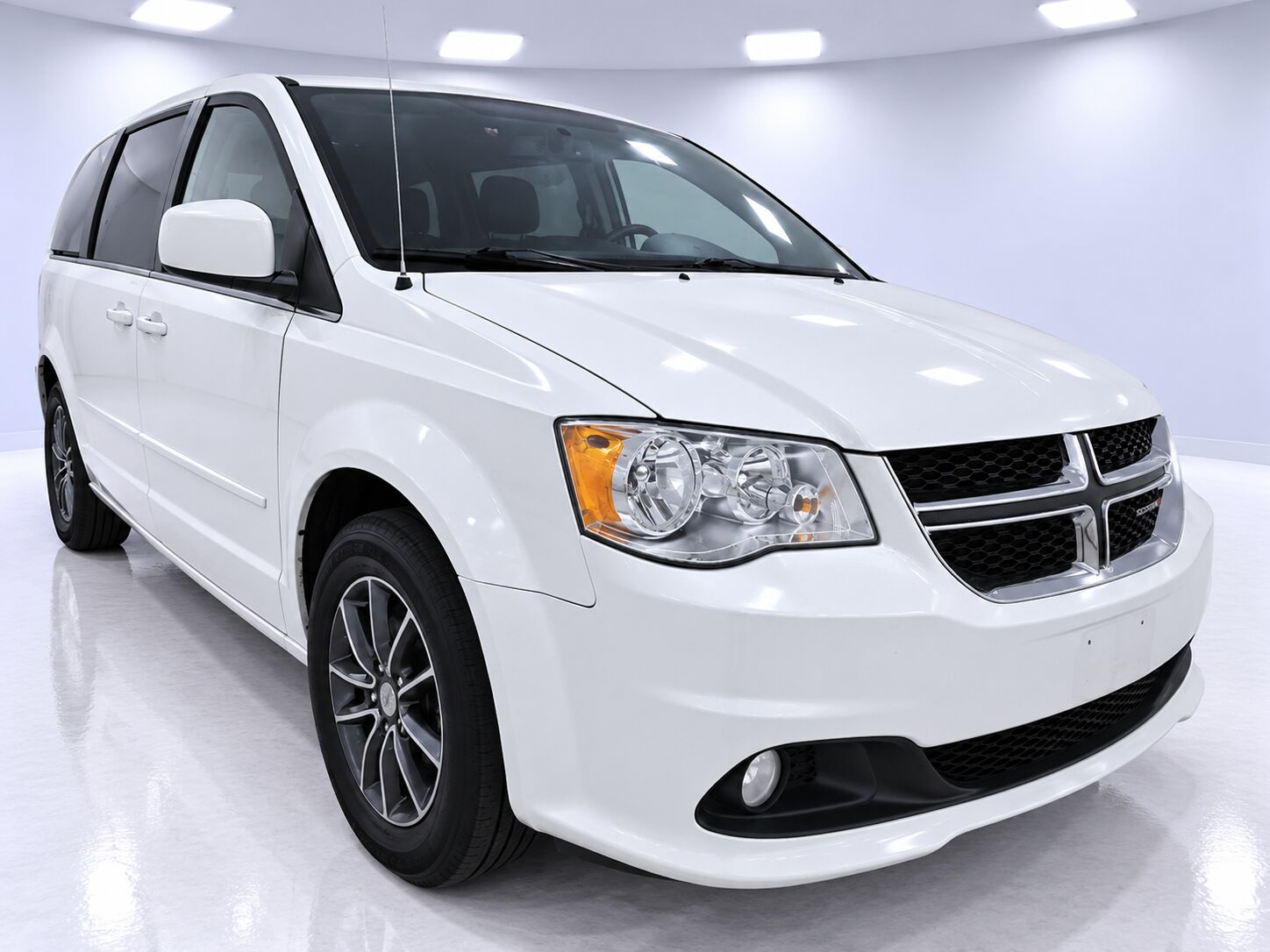 2017 DODGE Grand Caravan