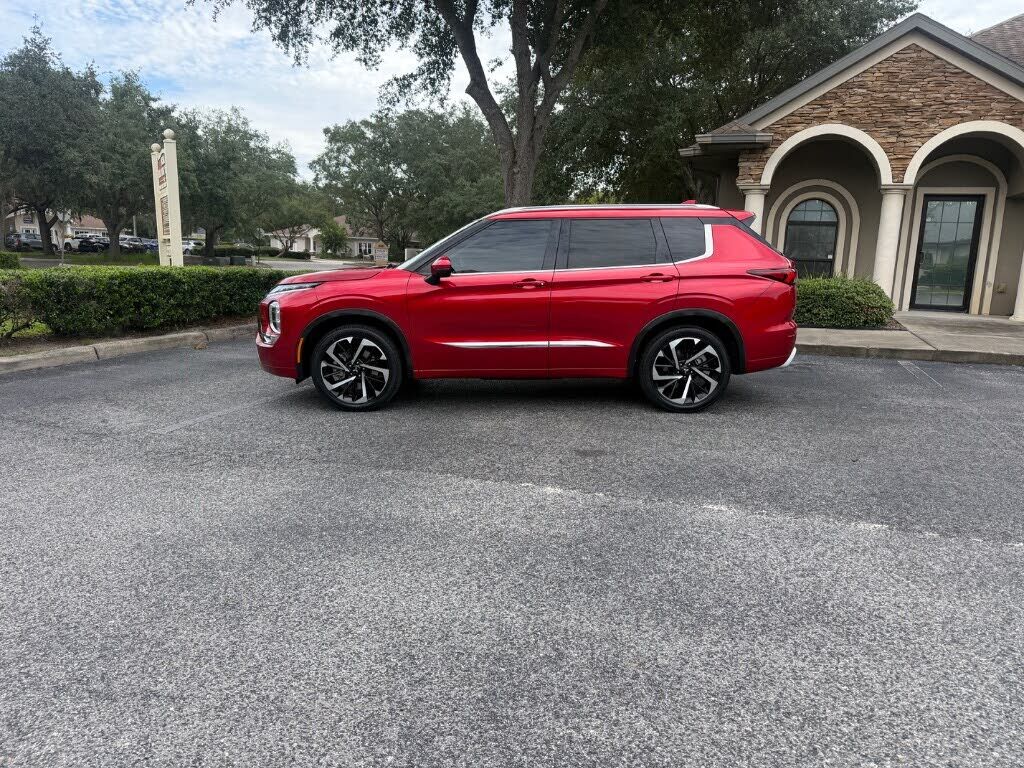 2022 MITSUBISHI Outlander