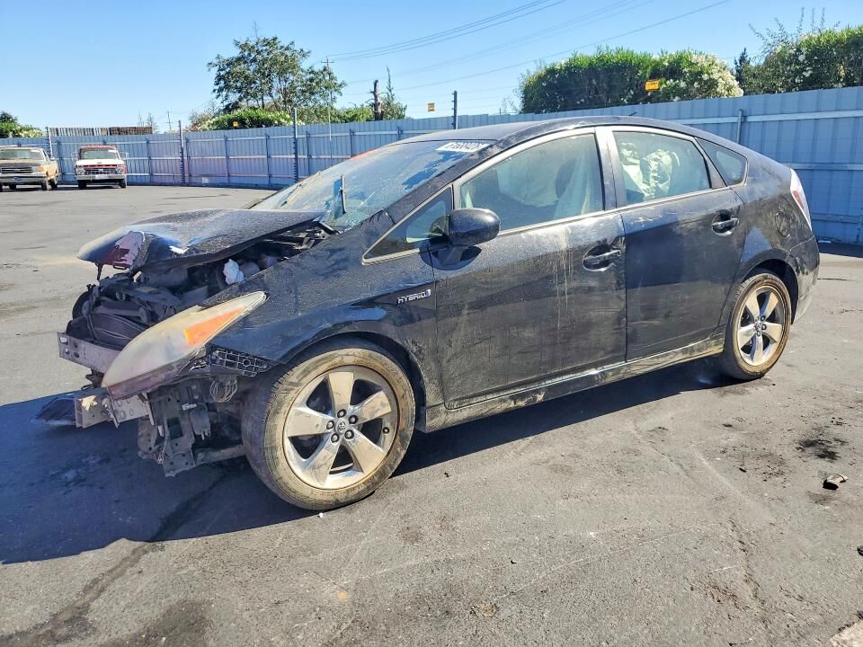 2013 TOYOTA PRIUS