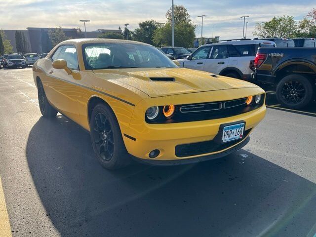 2017 DODGE Challenger