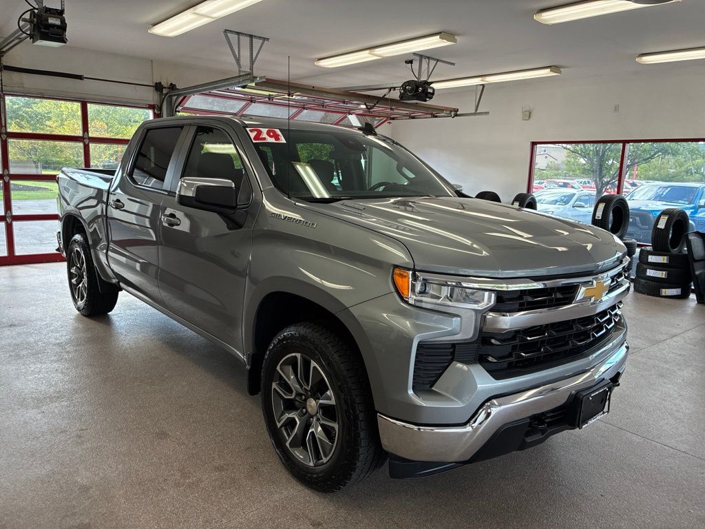 2024 CHEVROLET Silverado