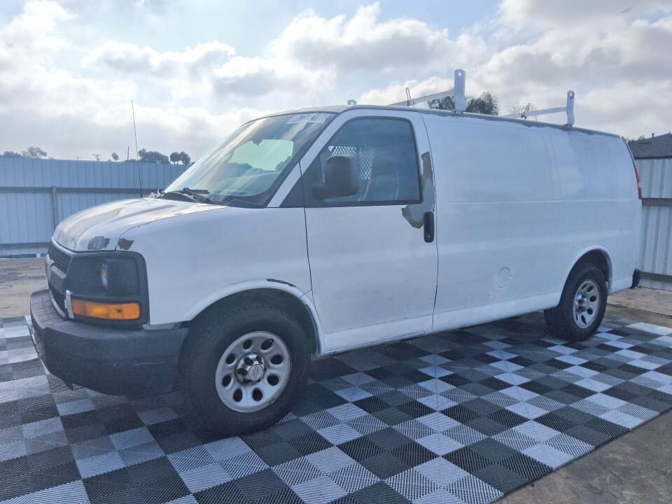 2012 CHEVROLET Express