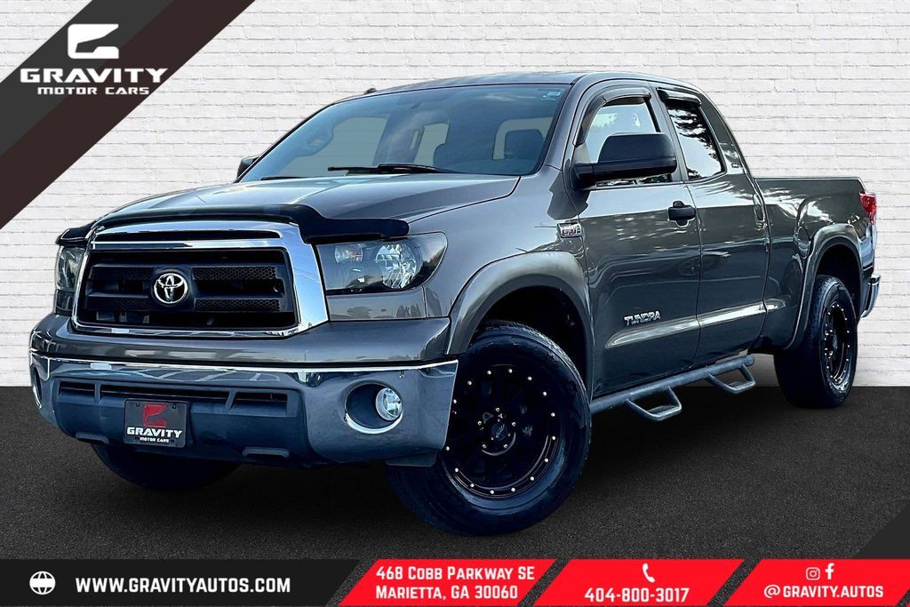 2011 TOYOTA Tundra