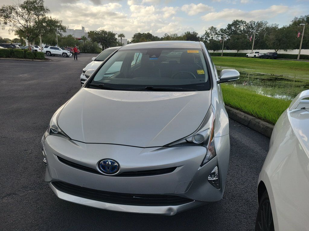 2016 TOYOTA PRIUS