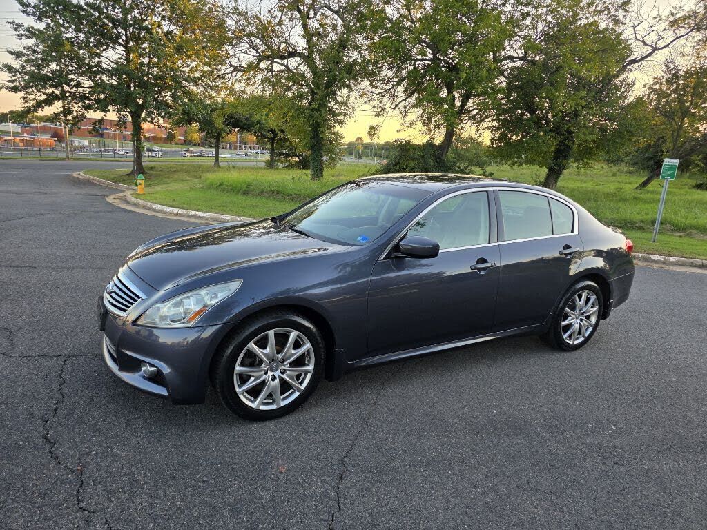 2012 INFINITI G37