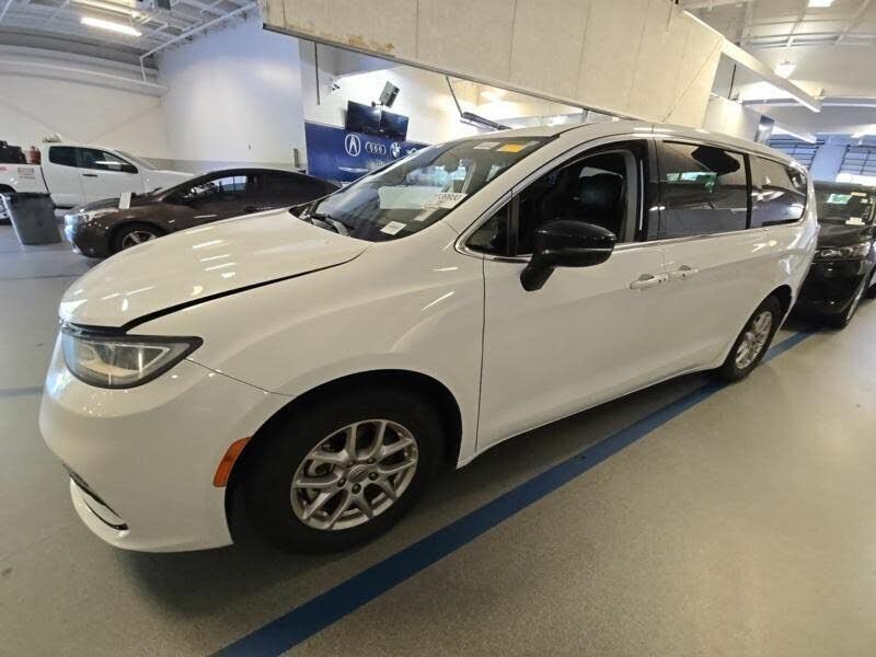 2024 CHRYSLER Pacifica