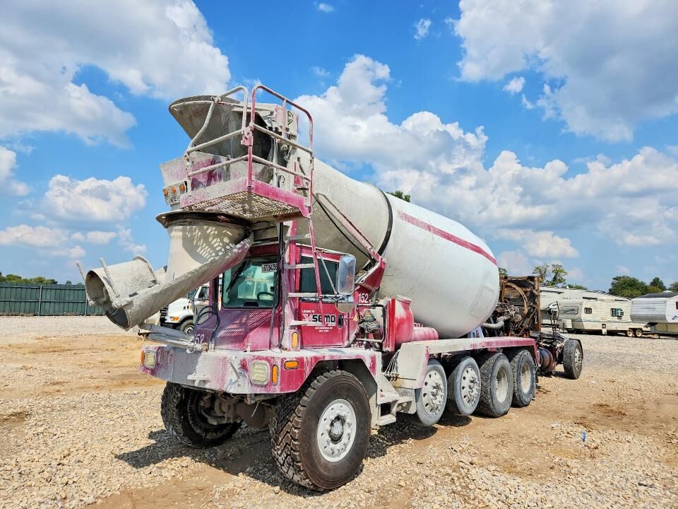 2015 TEREX ADVANCE MIXER Terex Advance Mixer
