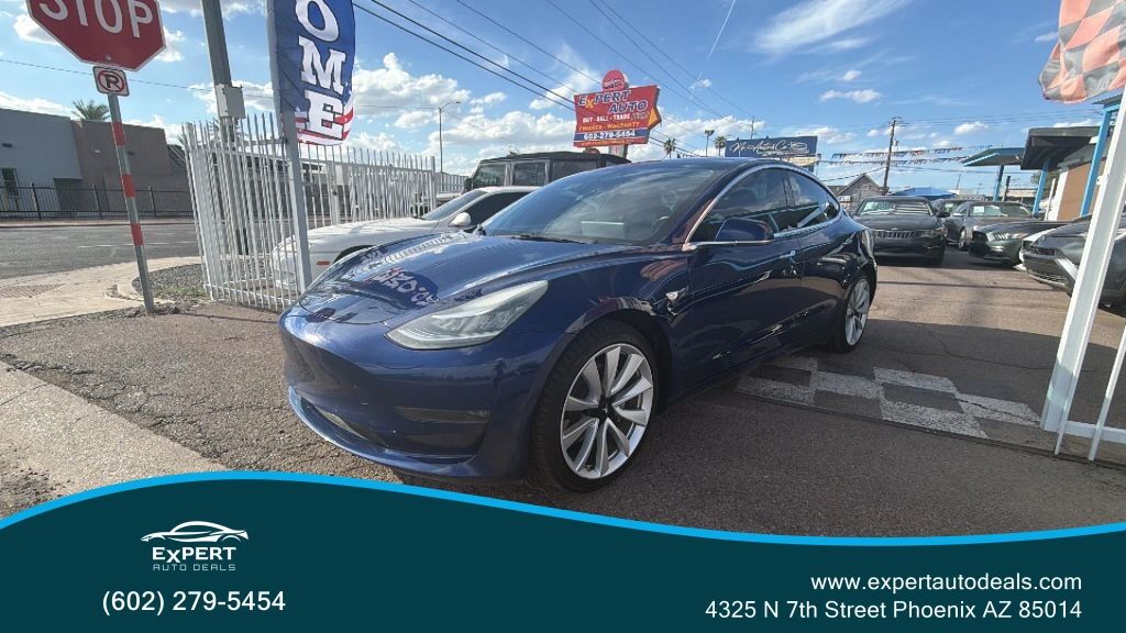 2018 TESLA Model 3