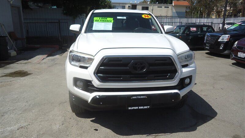 2016 TOYOTA Tacoma