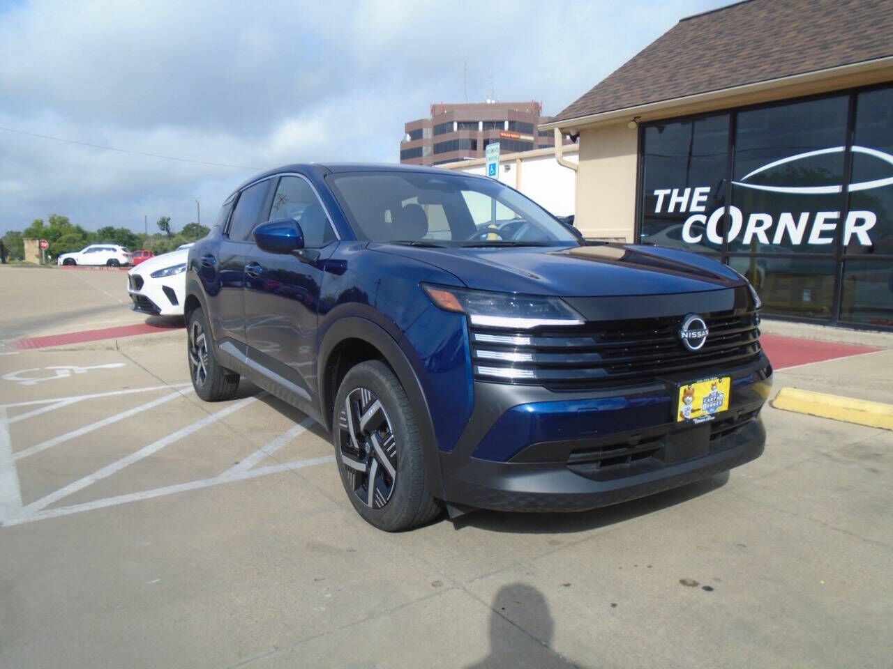 2025 NISSAN Kicks