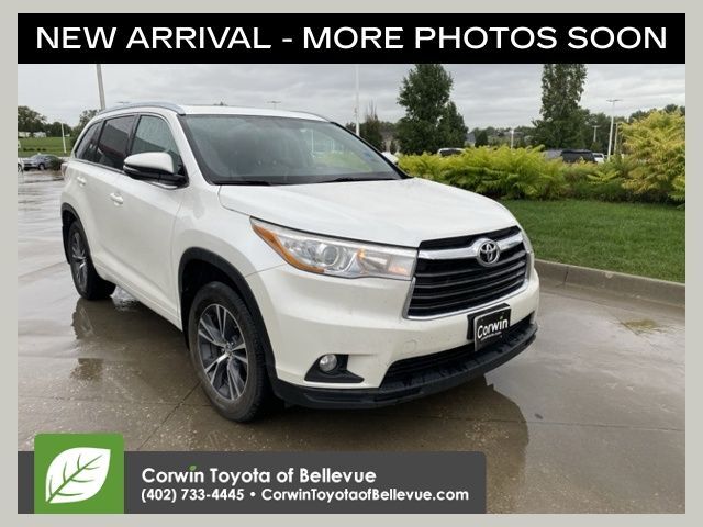 2016 TOYOTA Highlander