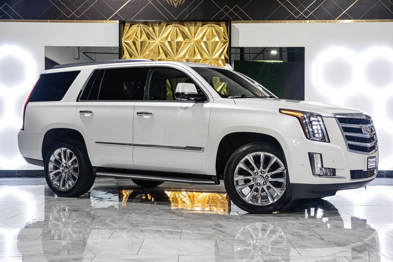 2019 CADILLAC Escalade