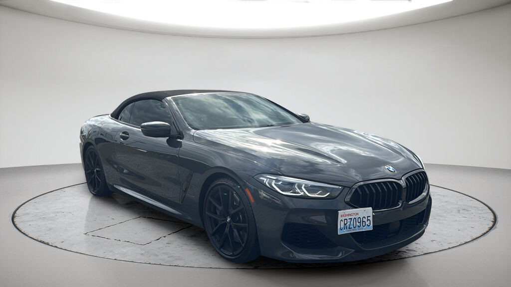 2022 BMW M8
