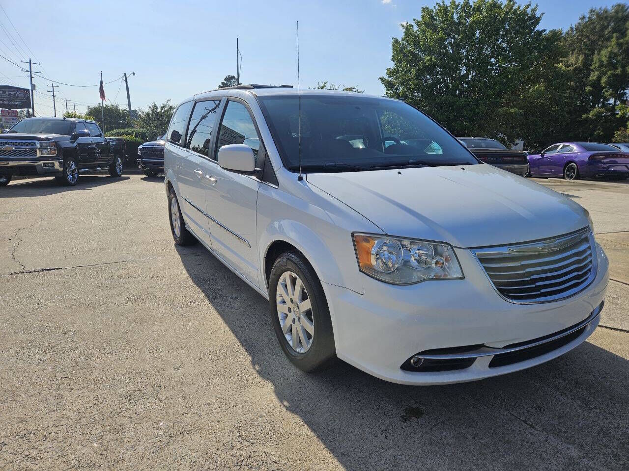 2015 CHRYSLER Town and Country