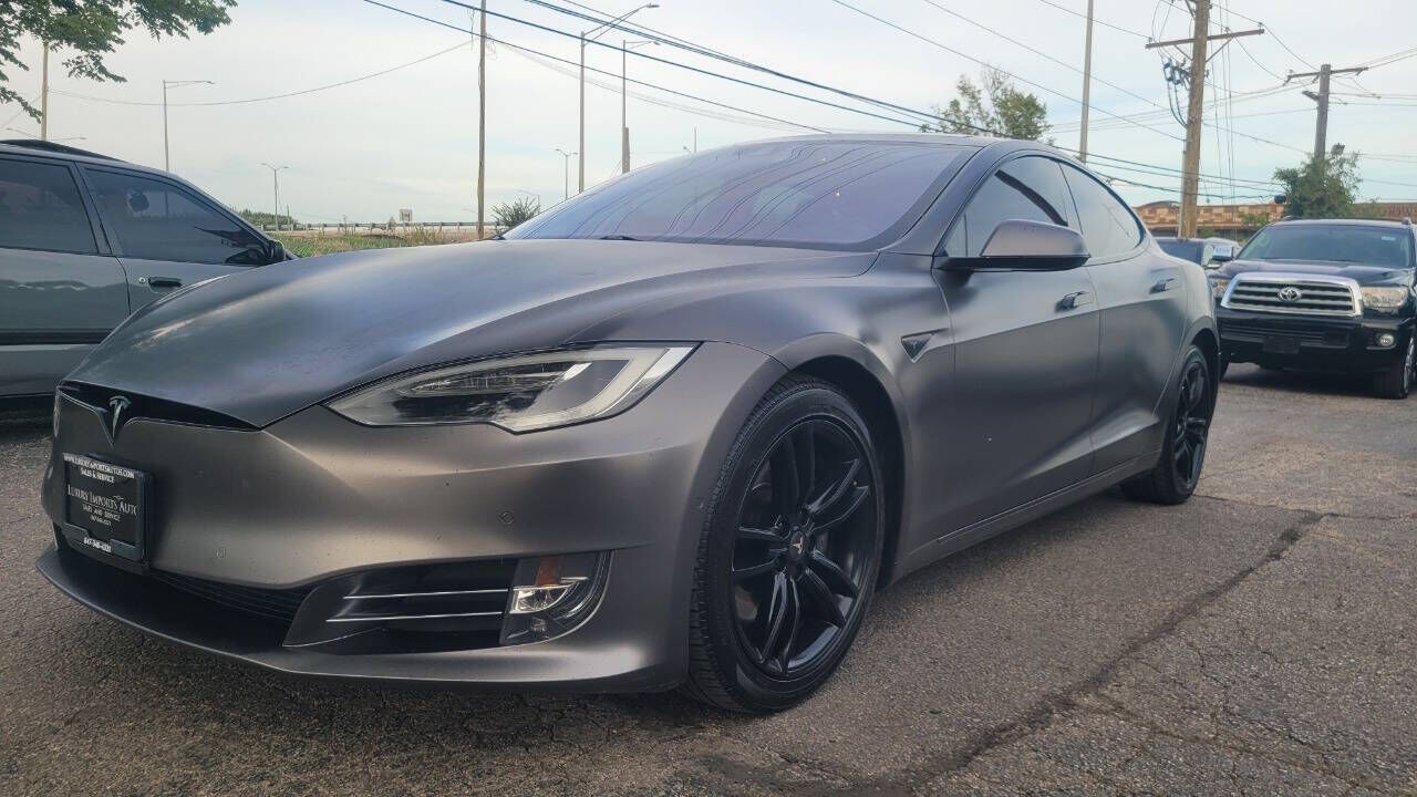 2016 TESLA Model S