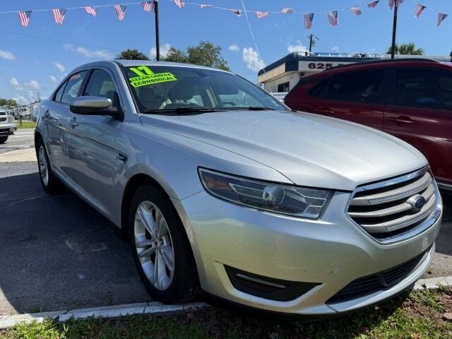 2017 FORD Taurus