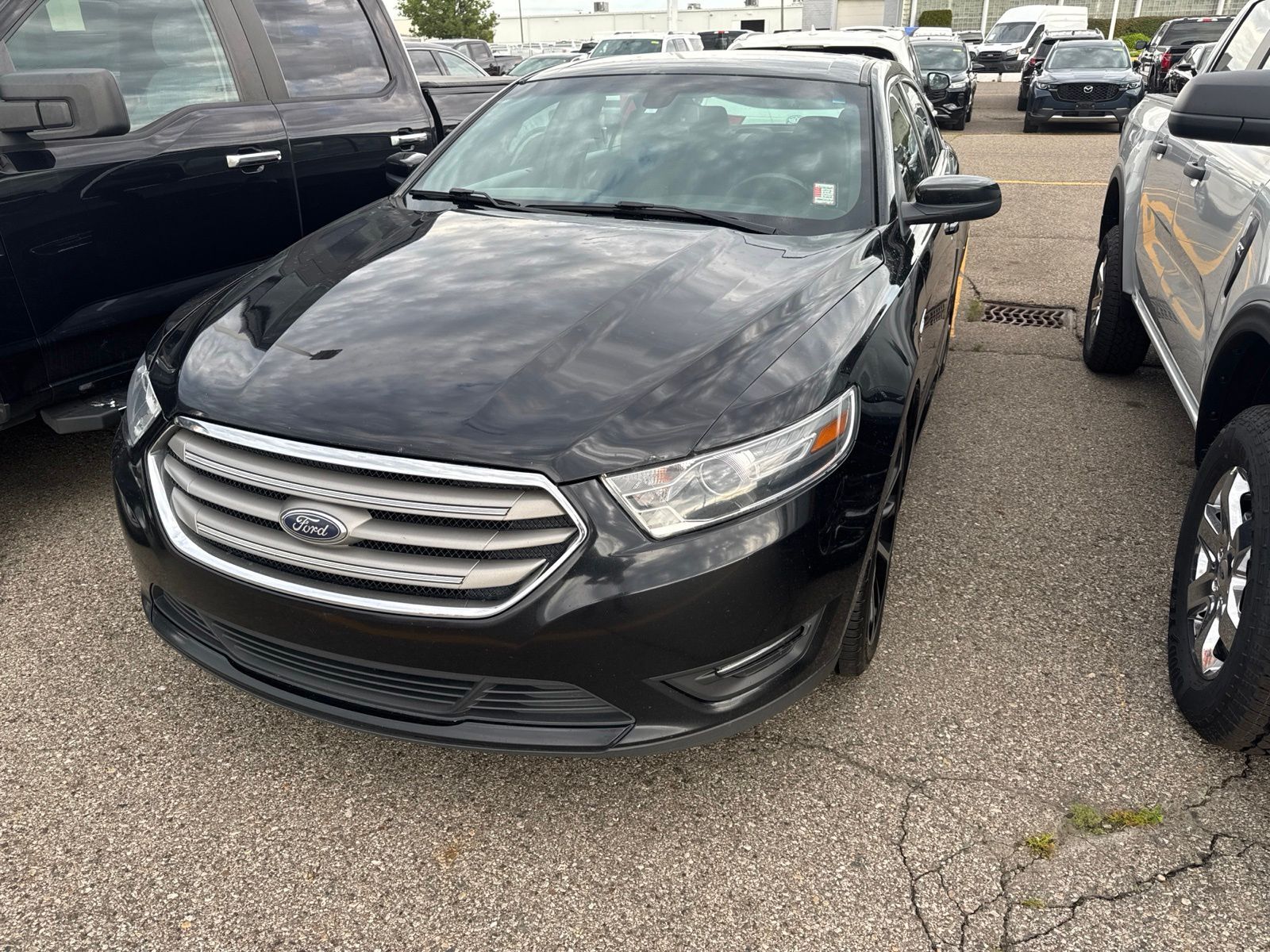 2016 FORD Taurus