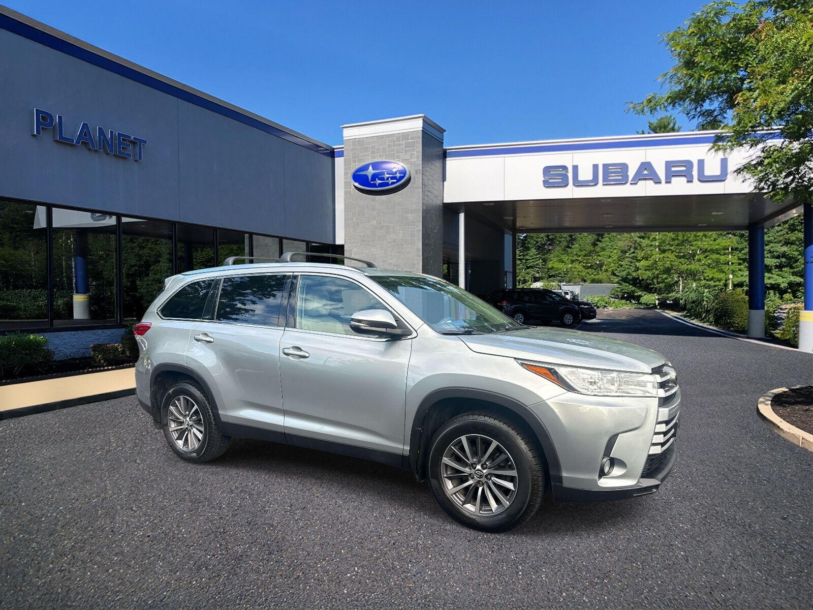 2019 TOYOTA Highlander