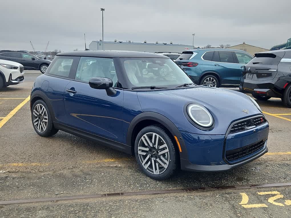 2025 MINI Hardtop