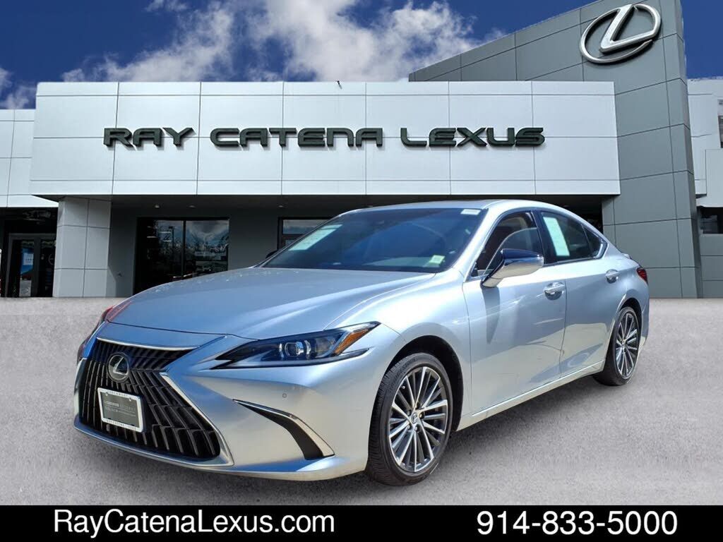 2023 LEXUS ES