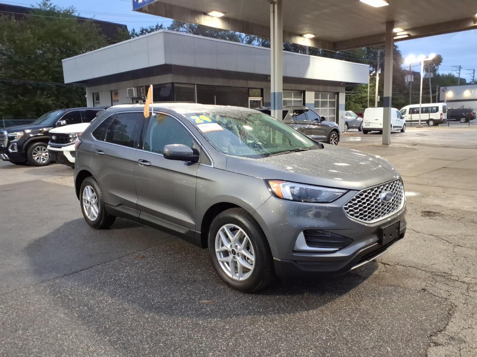 2024 FORD Edge