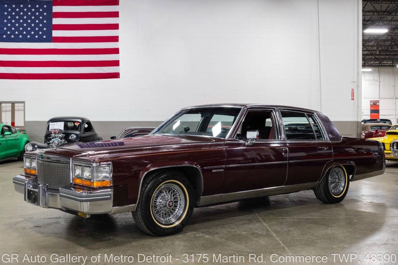 1981 CADILLAC Fleetwood