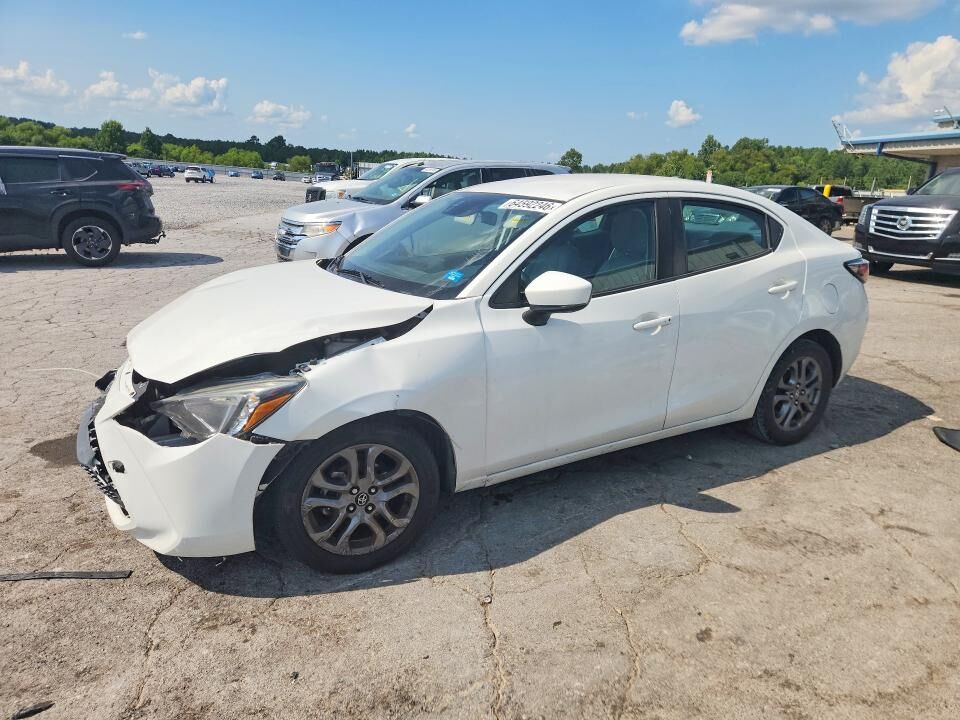 2019 TOYOTA Yaris