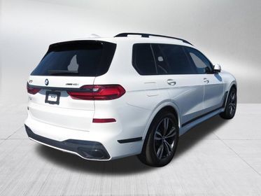 2022 BMW X7