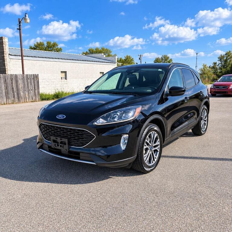2021 FORD Escape