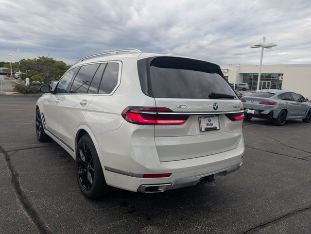 2024 BMW X7