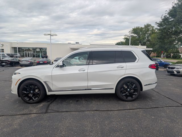 2024 BMW X7