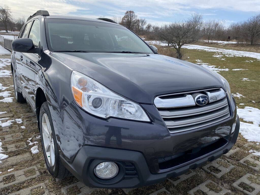 2013 SUBARU Outback