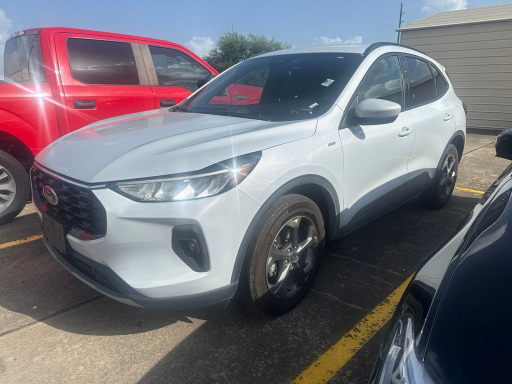 2025 FORD Escape