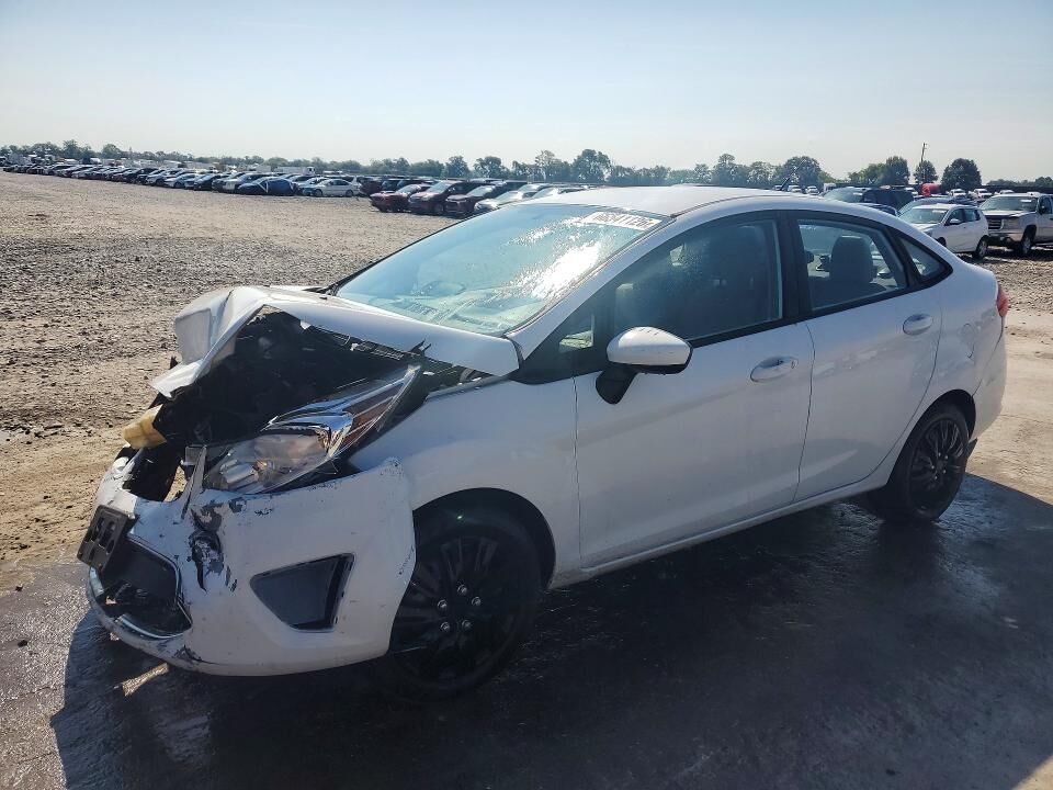 2013 FORD Fiesta