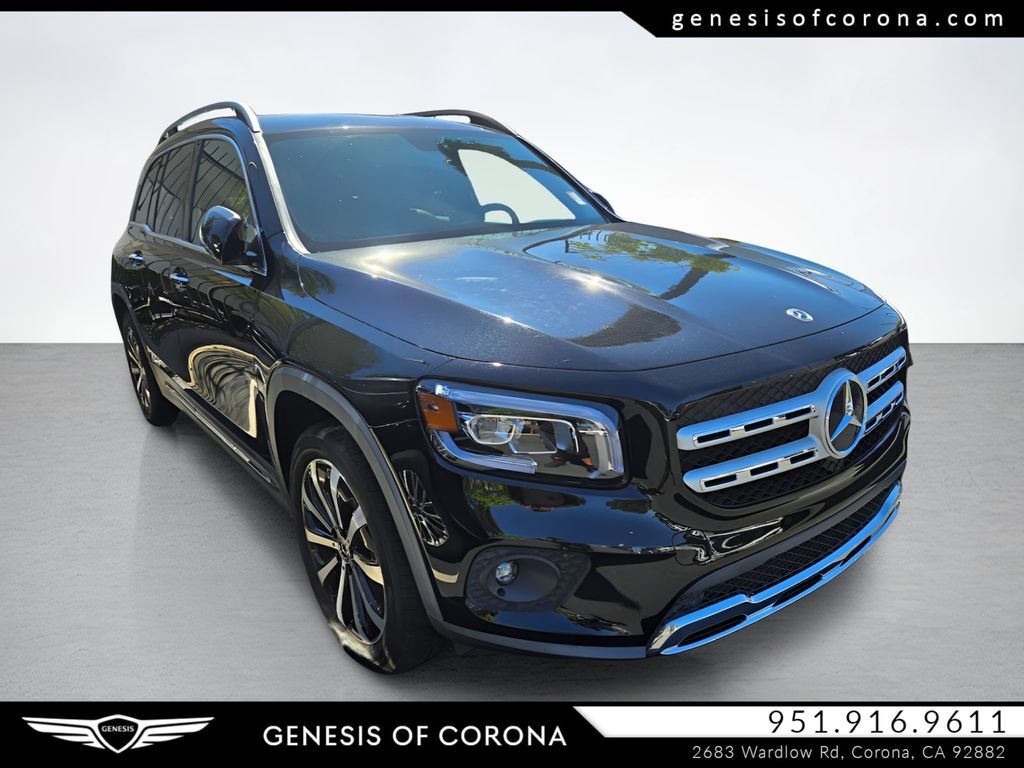 2023 MERCEDES-BENZ GLB-Class